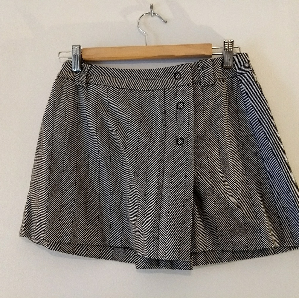 United Colors of Benetton wool skirt size 2